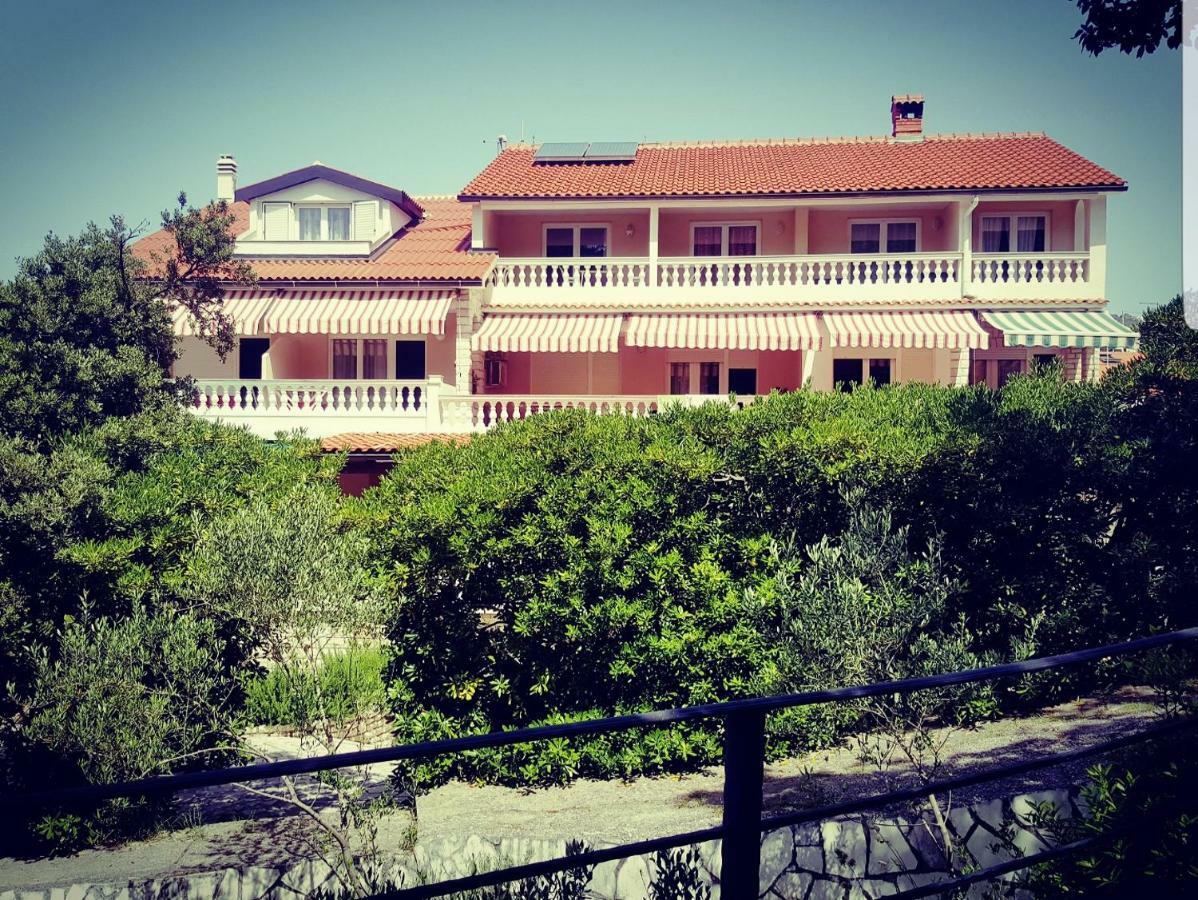 Palma Guesthouse Palit Exterior photo